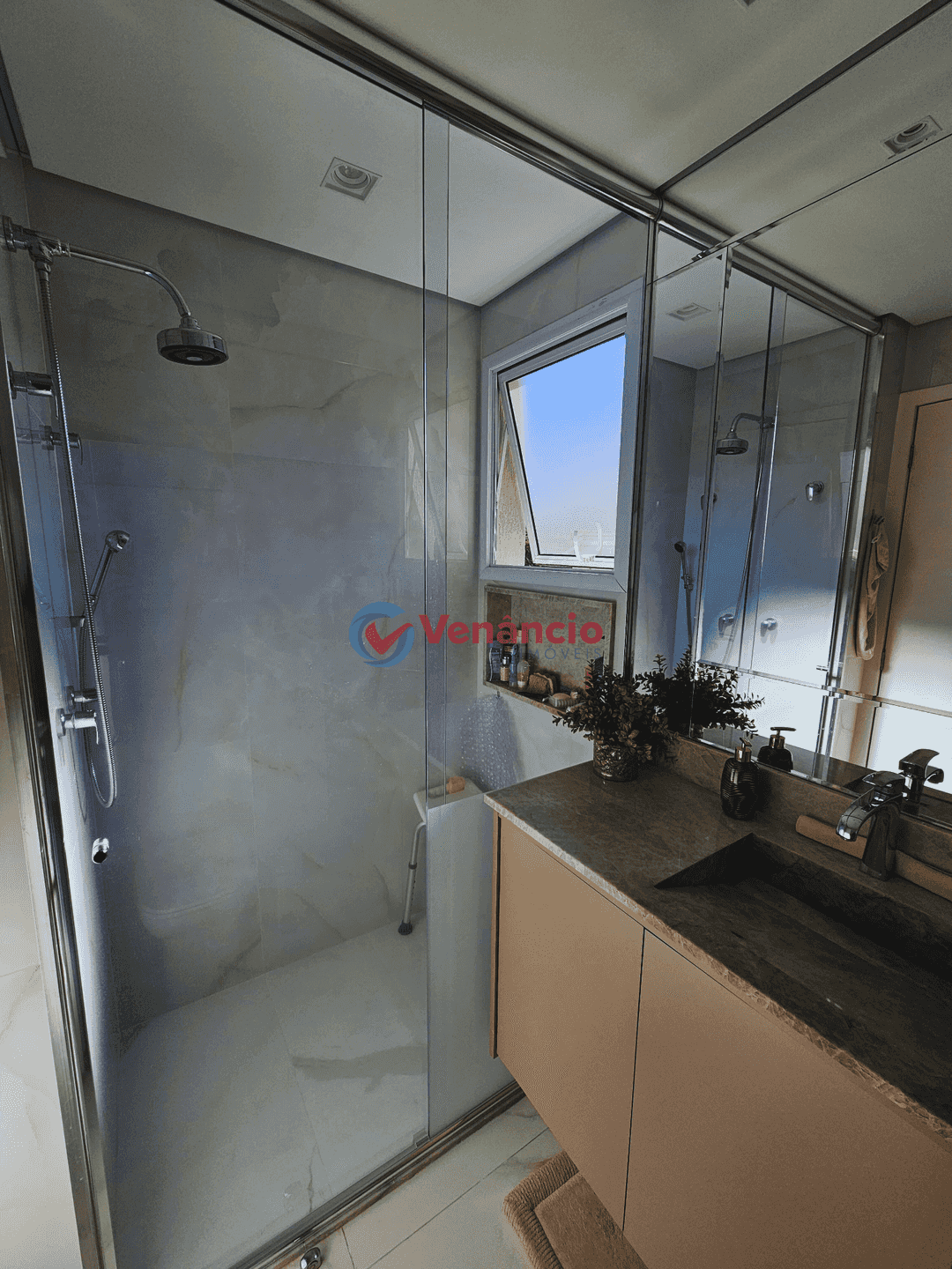 Apartamento à venda com 3 quartos, 105m² - Foto 11