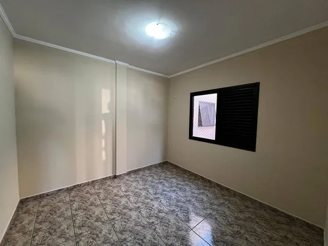 Apartamento com 160m² 3 quartos e 1 banheiro, para alugar, no bairro Centro em Pouso Alegre