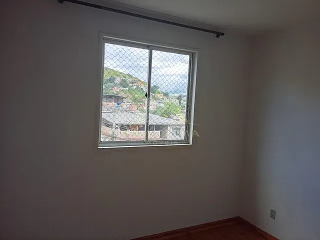 Apartamento 2 quartos e 1 banheiro, à venda, no bairro Santa Luzia em Juiz de Fora