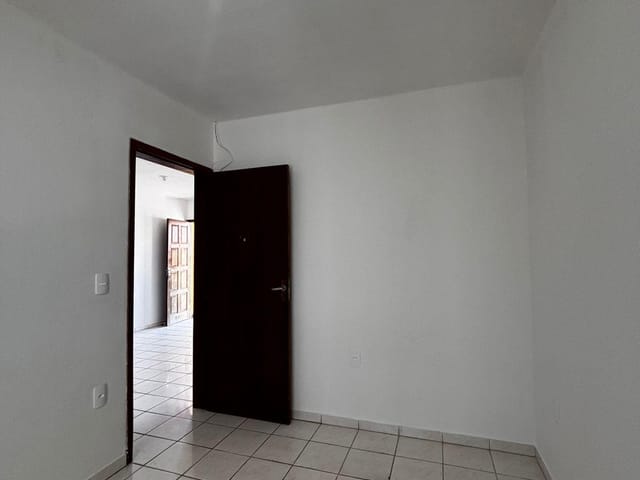 Apartamento com 42m² 2 quartos e 1 banheiro, para alugar, no bairro Nossa Senhora do Rosário em São José