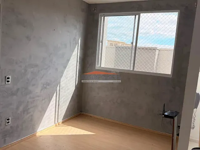 Apartamento 2 quartos e 1 banheiro, para alugar, no bairro Parque São Bento em Sorocaba