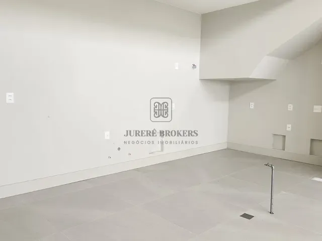Apartamento 2 quartos e 3 banheiros, à venda, no bairro Jurerê em Florianópolis