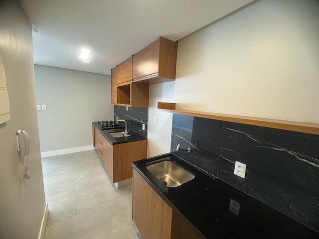 Apartamento 2 quartos e 2 banheiros, à venda, no bairro Alphaville I em Salvador