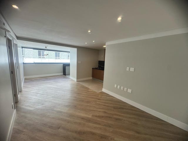 Apartamento 2 quartos e 2 banheiros, à venda, no bairro Alphaville I em Salvador