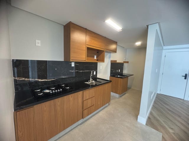 Apartamento 2 quartos e 2 banheiros, à venda, no bairro Alphaville I em Salvador