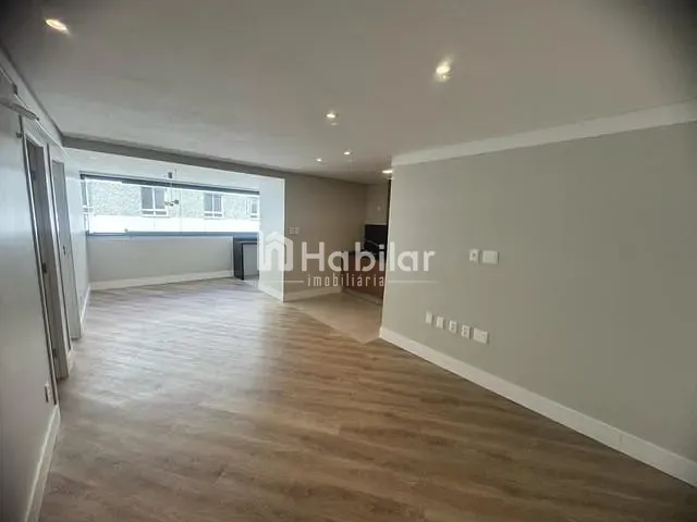 Apartamento 2 quartos e 2 banheiros, à venda, no bairro Alphaville I em Salvador