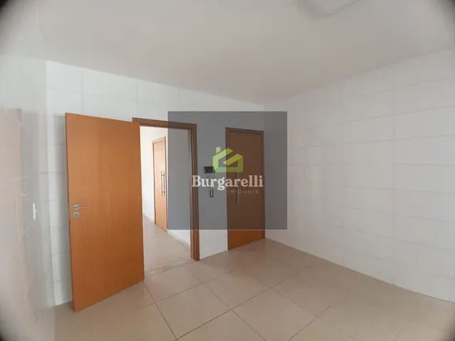 Apartamento 3 quartos e 2 banheiros, para alugar, no bairro Dos Ipês em Lavras