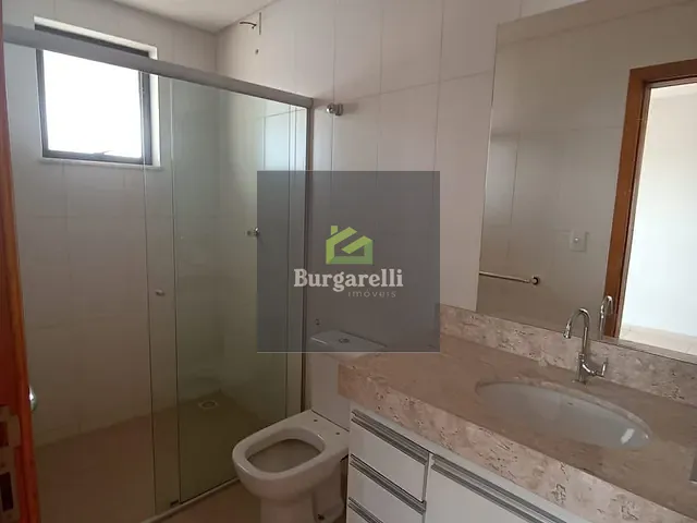 Apartamento 3 quartos e 2 banheiros, para alugar, no bairro Dos Ipês em Lavras