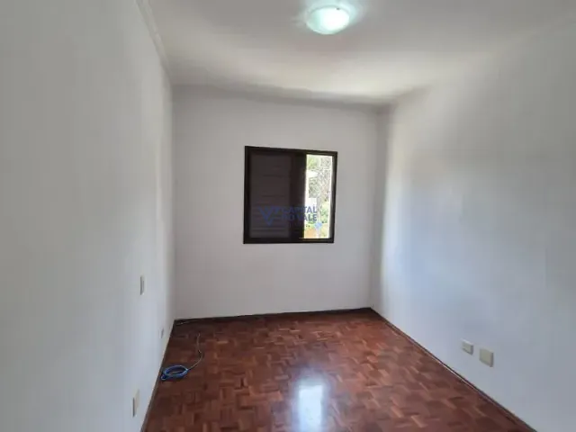 Apartamento 2 quartos e 1 banheiro, à venda ou para alugar, no bairro Jardim Alvorada em São José dos Campos