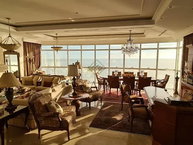 Apartamento com 316m² 4 quartos e 4 banheiros, à venda, no bairro Centro em Balneário Camboriú