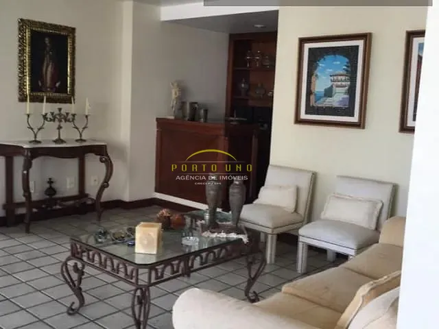 Apartamento com 250m² 4 quartos e 3 banheiros, à venda, no bairro Jardim Apipema em Salvador