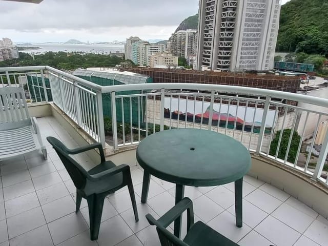 Apartamento 2 quartos e 3 banheiros, para alugar, no bairro Botafogo em Rio de Janeiro