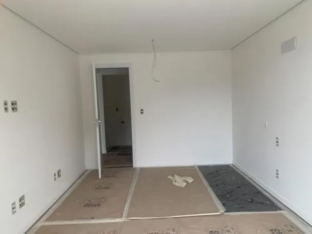 Apartamento à venda, no bairro Itaipava em Petrópolis