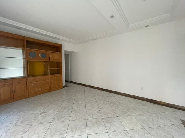Foto do Apartamento - Apartamento com 3 quartos para alugar, 100 m² por R$ 5.916/mês - Ingá - Niterói/RJ | SelfSpin