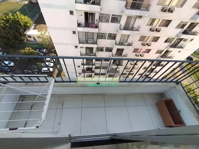 Apartamento com 60m² 2 quartos e 1 banheiro, à venda ou para alugar, no bairro Jacarepaguá em Rio de Janeiro