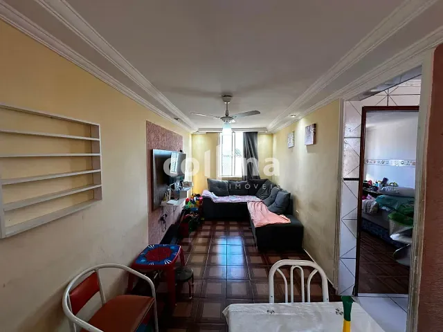 Apartamento 2 quartos e 2 banheiros, à venda, no bairro Cohab V em Carapicuíba