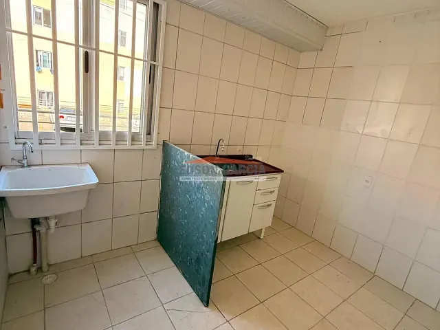 Apartamento 2 quartos e 1 banheiro, para alugar, no bairro Jardim Carandá em Sorocaba