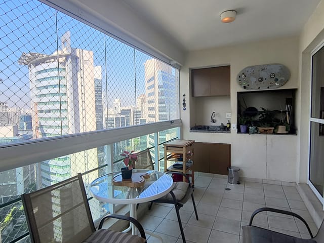Apartamento com 233m² 3 quartos e 4 banheiros, à venda, no bairro Vila Olímpia em São Paulo