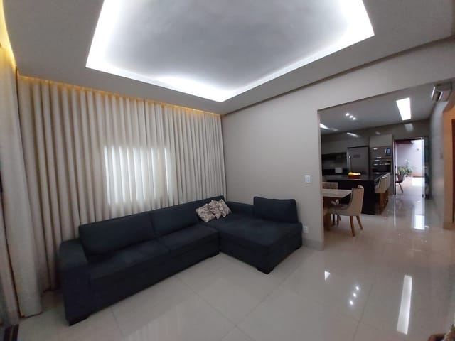 Casa com 250m² 2 quartos e 3 banheiros, à venda, no bairro Residencial Solar Bougainville em Goiânia