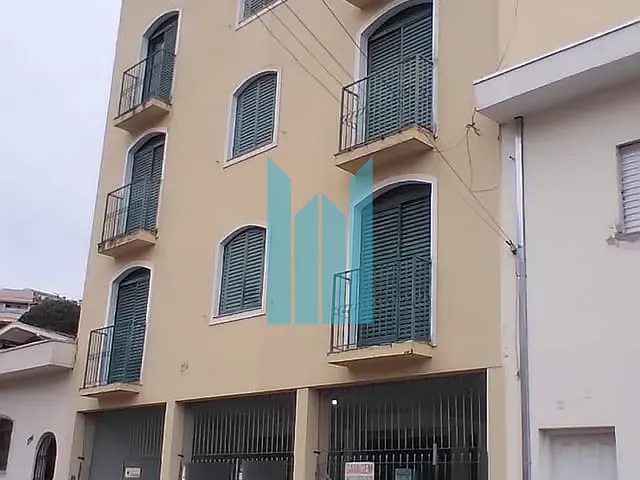 Apartamento com 100m² 3 quartos e 1 banheiro, à venda, no bairro Centro em Poços de Caldas