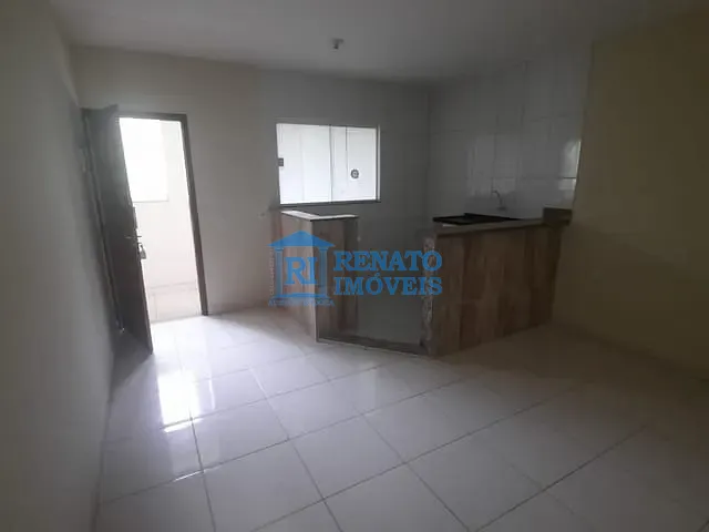 Apartamento 1 quarto e 1 banheiro, para alugar, no bairro Centro em Maricá