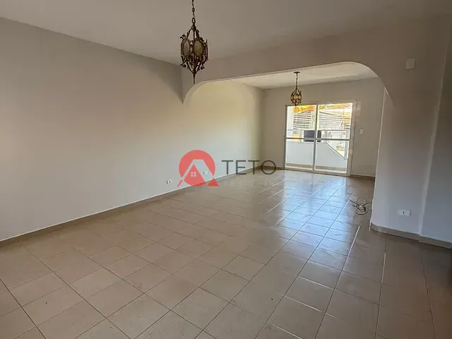 Apartamento 3 quartos e 3 banheiros, à venda ou para alugar, no bairro Zona 07 em Maringá