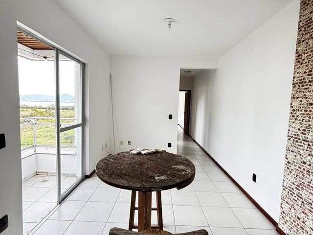 Apartamento com 99m² 2 quartos e 1 banheiro, para alugar, no bairro Saco dos Limões em Florianópolis