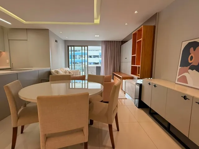 Apartamento 2 quartos e 3 banheiros, para alugar, no bairro Centro em Florianópolis