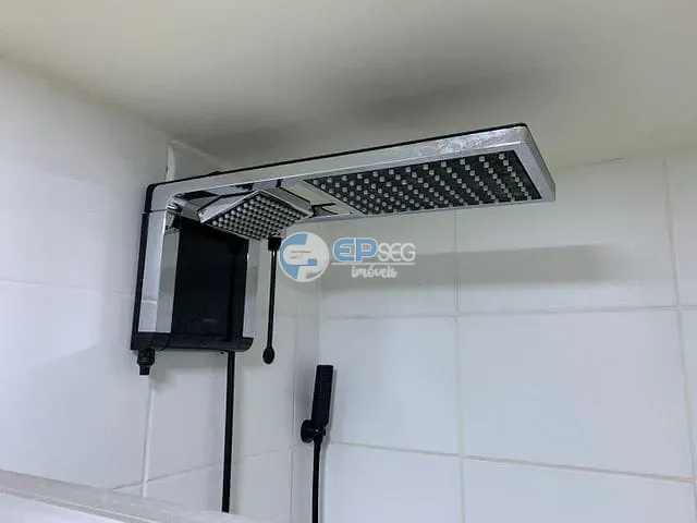 Apartamento 3 quartos e 2 banheiros, à venda, no bairro Parigot de Souza 2 em Londrina