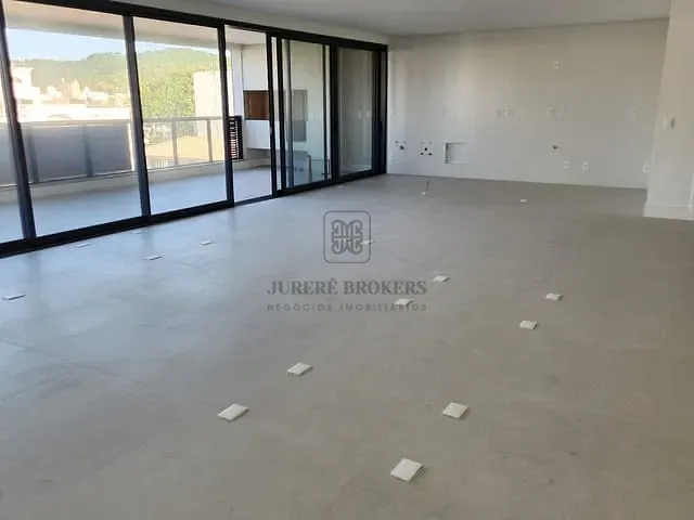 Apartamento 4 quartos e 5 banheiros, à venda, no bairro Jurerê em Florianópolis