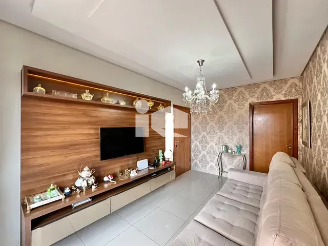 Apartamento com 288m² 4 quartos e 4 banheiros, à venda ou para alugar, no bairro Centro em Rolândia