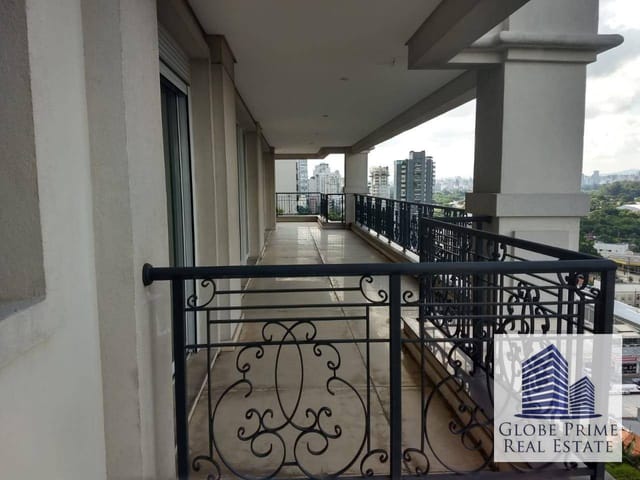 Apartamento 4 quartos e 2 banheiros, à venda, no bairro Moema em São Paulo