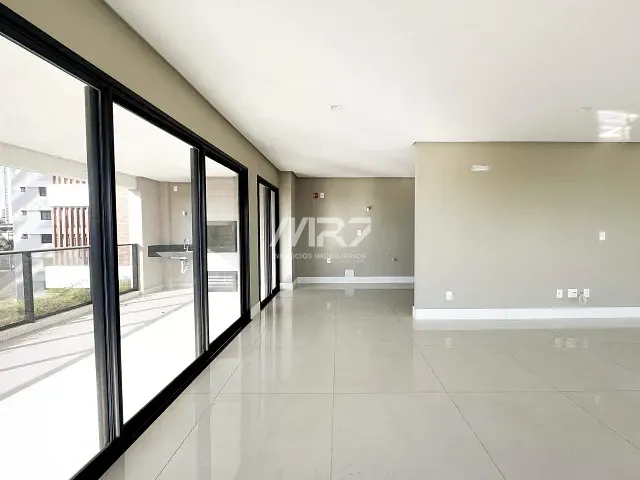 Apartamento com 297m² 3 quartos e 4 banheiros, à venda, no bairro Oficinas em Ponta Grossa