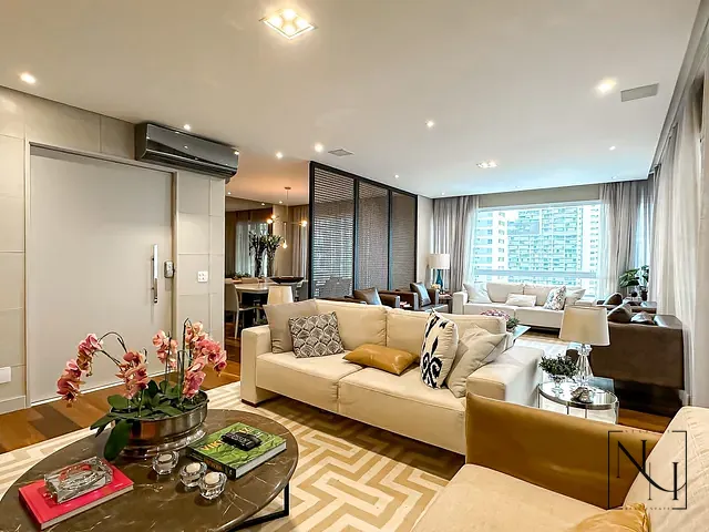 Apartamento com 225m² 3 quartos e 5 banheiros, à venda, no bairro Cidade Monções em São Paulo