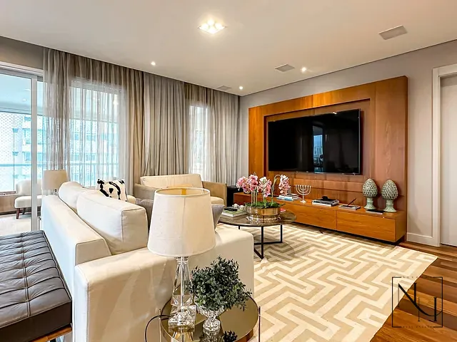 Apartamento com 225m² 3 quartos e 5 banheiros, à venda, no bairro Cidade Monções em São Paulo