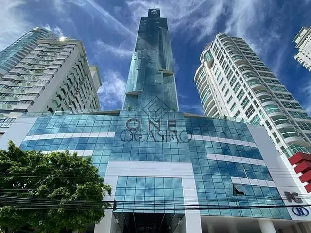 Apartamento 4 quartos e 4 banheiros, à venda, no bairro Centro em Balneário Camboriú