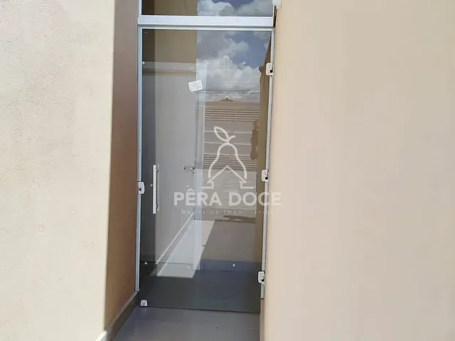 Apartamento 2 quartos e 2 banheiros, à venda, no bairro Parque das Américas em Uberaba