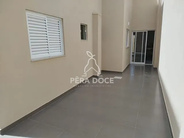 Apartamento 2 quartos e 2 banheiros, à venda, no bairro Parque das Américas em Uberaba