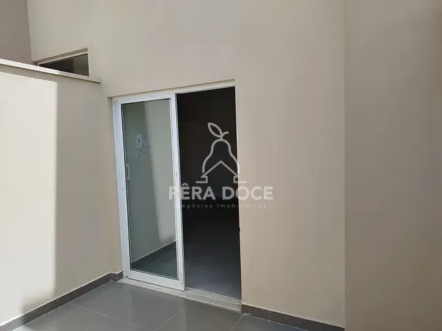 Apartamento 2 quartos e 2 banheiros, à venda, no bairro Parque das Américas em Uberaba
