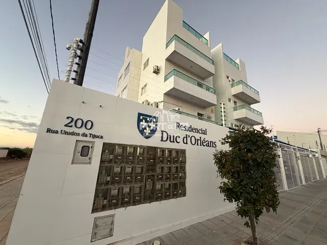 Apartamento 2 quartos e 2 banheiros, para alugar, no bairro Dona Alexandrina em Petrolina