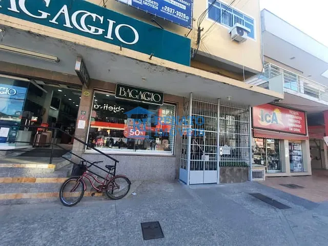 Apartamento 1 quarto e 1 banheiro, para alugar, no bairro Centro em Maricá