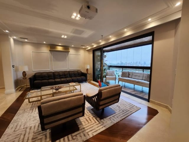 Apartamento com 290m² 4 quartos e 6 banheiros, à venda, no bairro Vila Bastos em Santo André