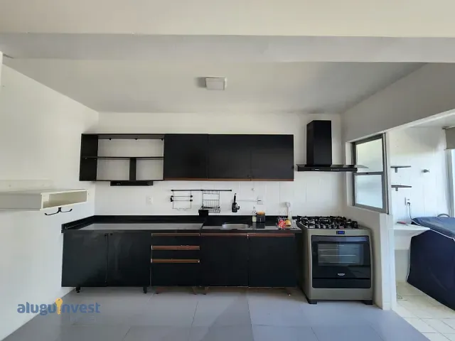 Apartamento 2 quartos e 2 banheiros, para alugar, no bairro Estreito em Florianópolis