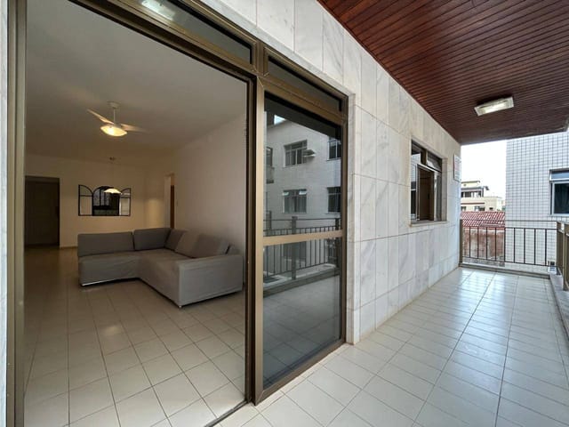 Apartamento 3 quartos e 2 banheiros, à venda, no bairro Centro em Cabo Frio