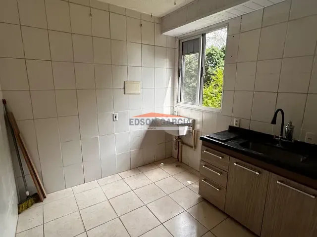 Apartamento 2 quartos e 1 banheiro, para alugar, no bairro Jardim Carandá em Sorocaba