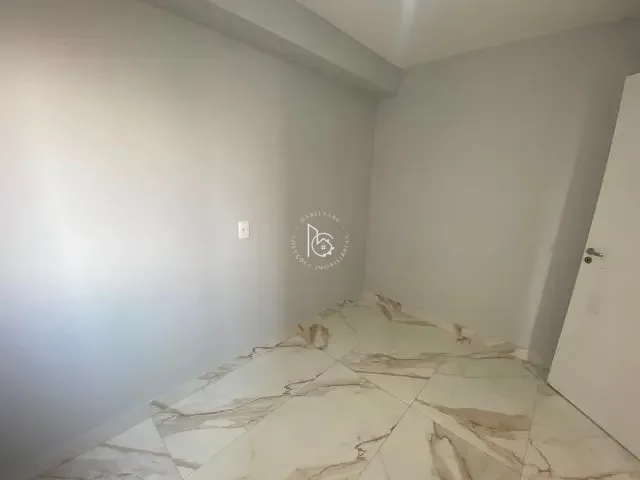 Apartamento 2 quartos e 1 banheiro, à venda ou para alugar, no bairro Vila das Bandeiras em Guarulhos