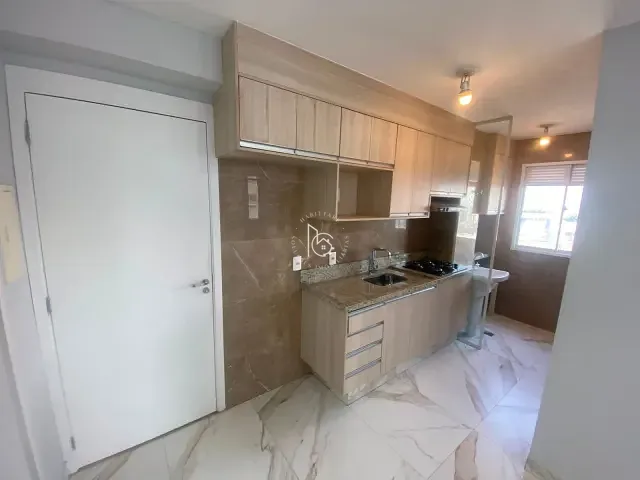 Apartamento 2 quartos e 1 banheiro, à venda ou para alugar, no bairro Vila das Bandeiras em Guarulhos