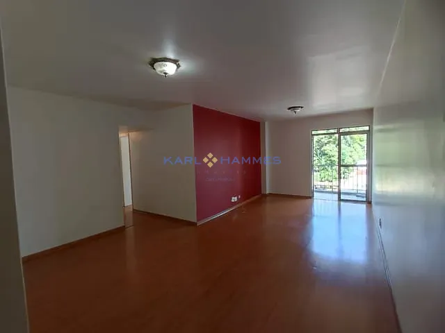 Apartamento com 105m² 3 quartos e 2 banheiros, à venda, no bairro Coronel Veiga em Petrópolis