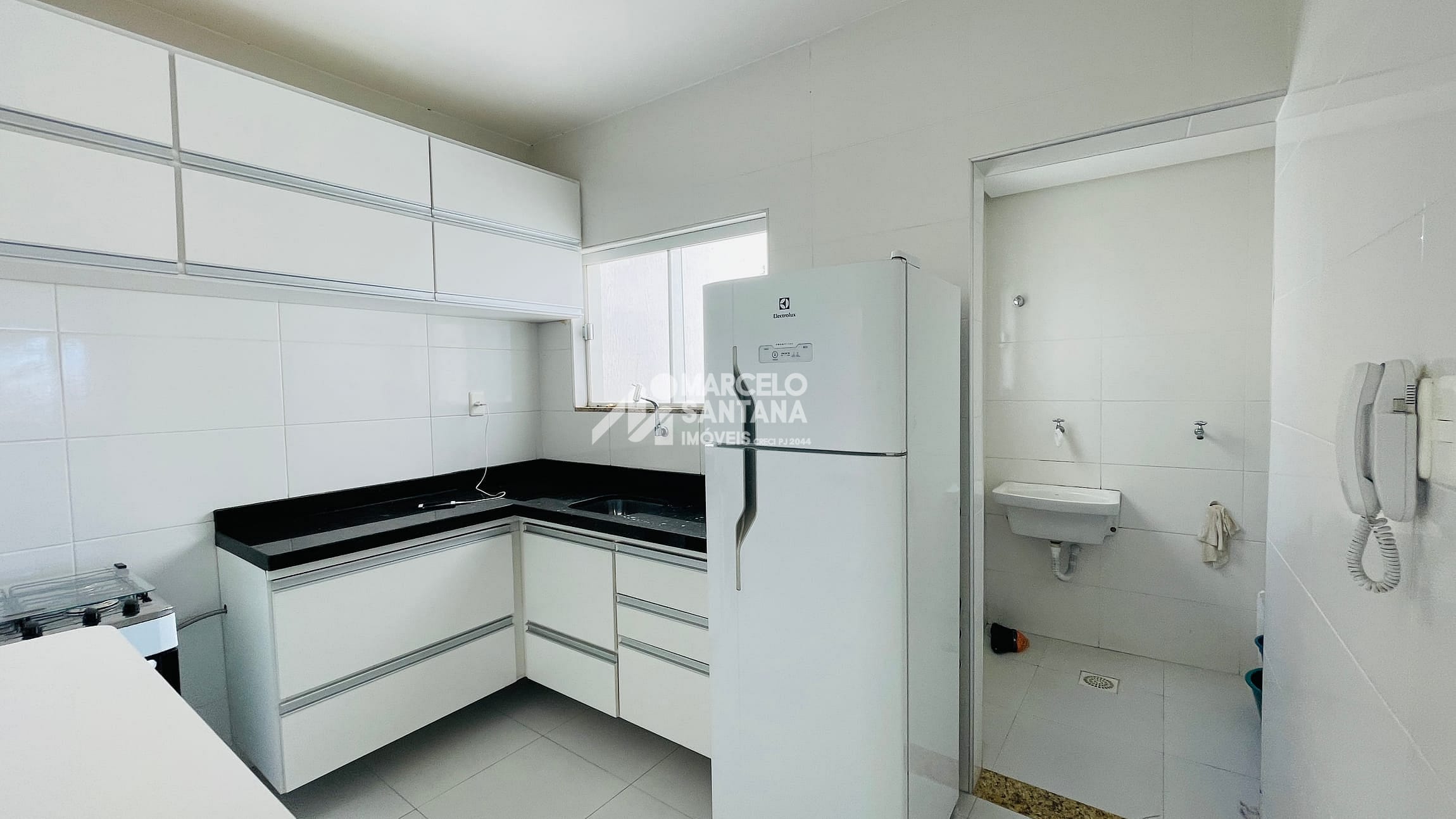 Apartamento à venda com 2 quartos, 64m² - Foto 7
