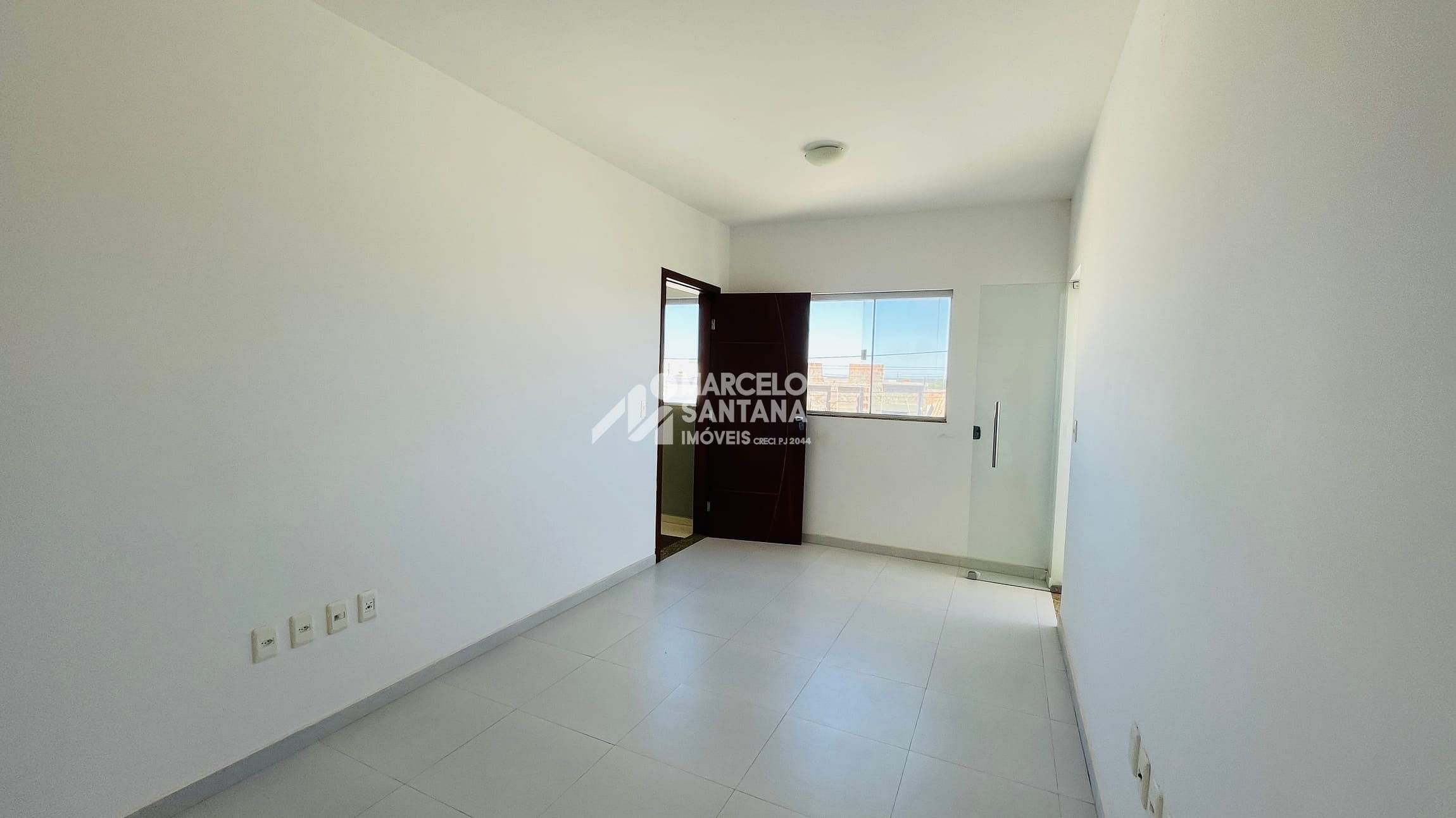 Apartamento à venda com 2 quartos, 64m² - Foto 11